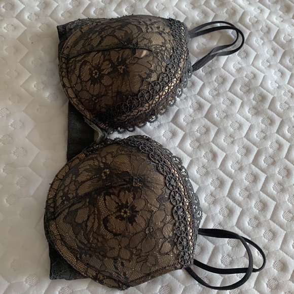 Victoria’s Secret Very Sexy Bra - 34C - Picture 2 of 7